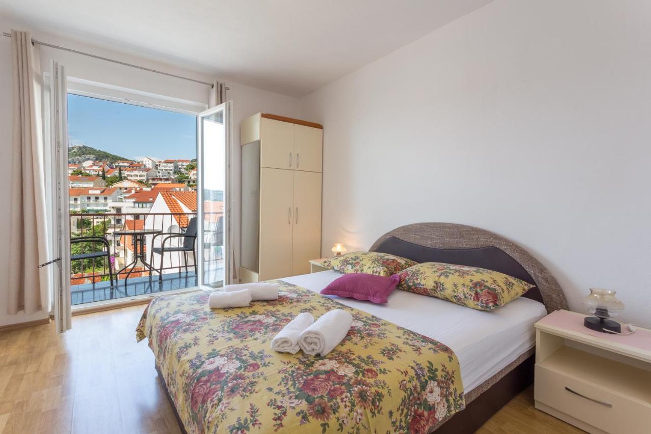 Apartments Sanja Đảo Hvar Ngoại thất bức ảnh