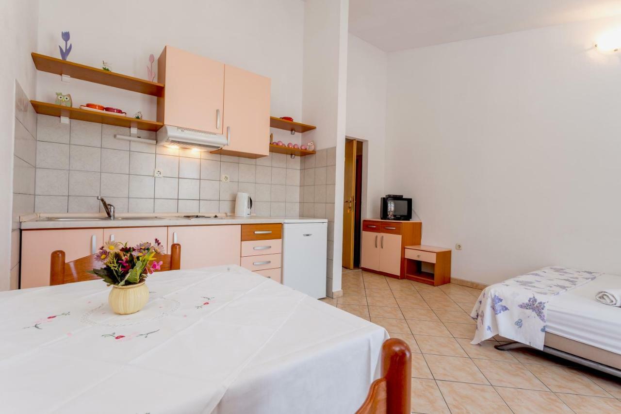 Apartments Sanja Đảo Hvar Ngoại thất bức ảnh
