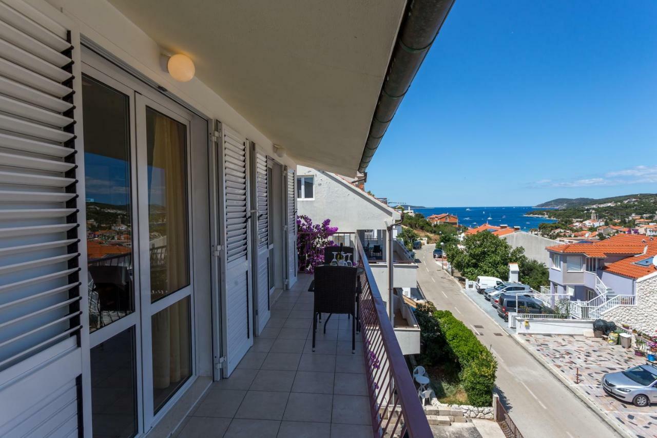 Apartments Sanja Đảo Hvar Ngoại thất bức ảnh