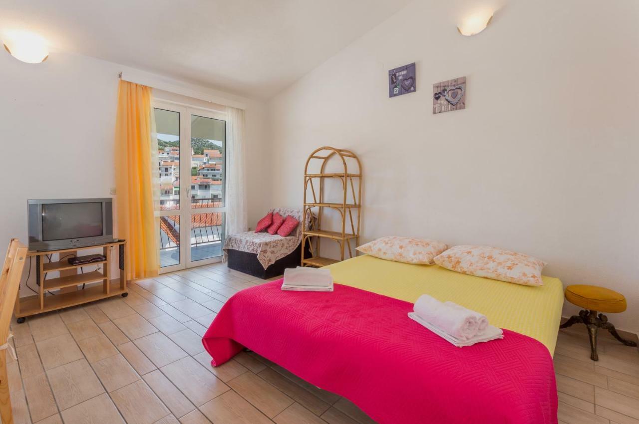 Apartments Sanja Đảo Hvar Ngoại thất bức ảnh