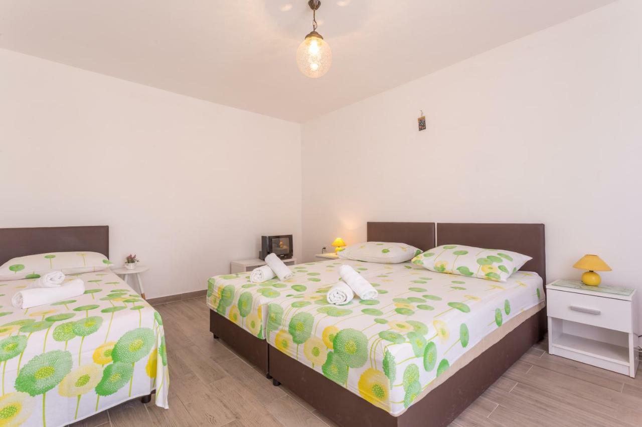 Apartments Sanja Đảo Hvar Ngoại thất bức ảnh