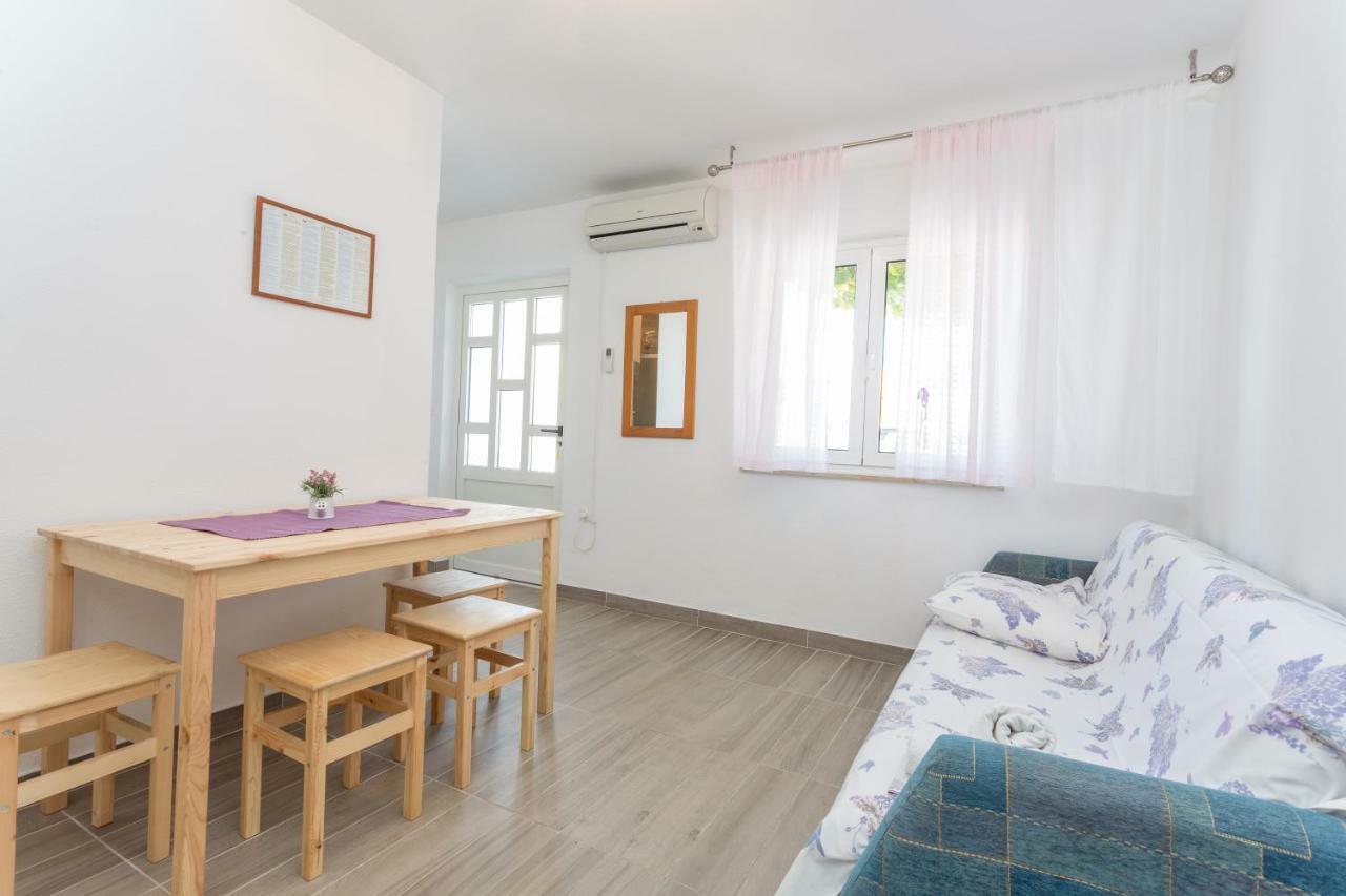 Apartments Sanja Đảo Hvar Ngoại thất bức ảnh